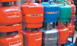 سرکاری نرخ ہوا میں اُڑا دیے گئے، ملک بھر میں ای پی جی کی مہنگی فروخت