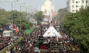 نواسہِ رسول حضرت امام حسین کا چہلم: سڑکیں بند، ملک بھر میں آج جلوس نکالے جائیں گے