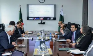 Pakistan finalises roadmap to deregulate gas sector with World Bank support