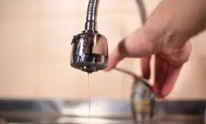 امریکا کی 7 ریاستوں میں پانی کے نظام پر سائبر حملے: ایران کے ملوث ہونے کا شبہ؟ امریکا کی 7 ریاستوں میں پانی کے نظام پر سائبر حملے: ایران کے ملوث ہونے کا شبہ؟