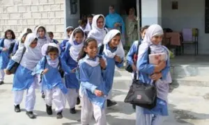 سندھ حکومت نے اسکولوں میں ہفتے کی چھٹی پر یوٹرن لے لیا سندھ حکومت نے اسکولوں میں ہفتے کی چھٹی پر یوٹرن لے لیا