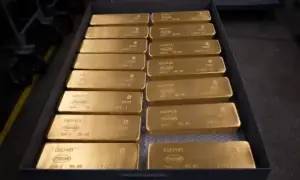 Gold prices rise in local and global markets