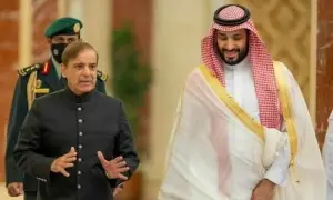 مکہ مکرمہ: وزیراعظم شہباز شریف کی سعودی ولی عہد محمد بن سلمان سے ملاقات