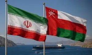 ایران اور عمان کے درمیان آبنائے ہرمز معاہدہ جلد ہونے کا امکان ہے: امریکی عہدیدار کا دعویٰ