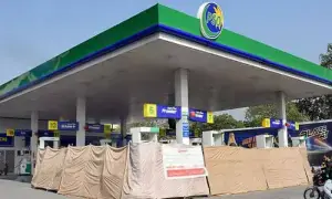 Petrol dealers to shut stations nationwide from Saturday as govt talks fail
