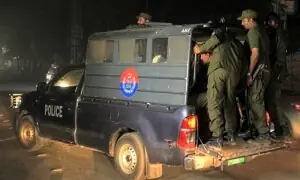 لاہور میں پولیس پر فائرنگ: چند گھنٹوں میں سب انسپکٹر سمیت 2 اہلکار شہید لاہور میں پولیس پر فائرنگ: چند گھنٹوں میں سب انسپکٹر سمیت 2 اہلکار شہید