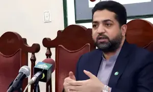 Balochistan interior minister's convoy attacked in Mastung