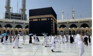 عمرہ زائرین اور ورکرز کے لیے پاکستانی سفارت خانے کی اہم ہدایات عمرہ زائرین اور ورکرز کے لیے پاکستانی سفارت خانے کی اہم ہدایات