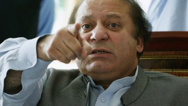 Nawaz Sharif Criticizes Tahir-ul-Qadri in new style | Aaj News