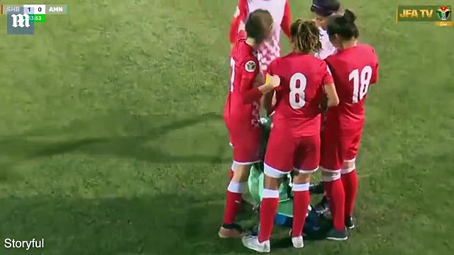 اردن میں ویمنزفٹبال لیگ کےفائنل کے دوران اسپورٹس مین شپ کا شاندارمظاہرہ