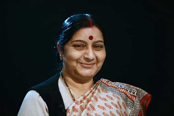 دونوں ملکوں کے تعلقات میں بہتری کیلئے بات چیت ہوگی،سشما سوراج