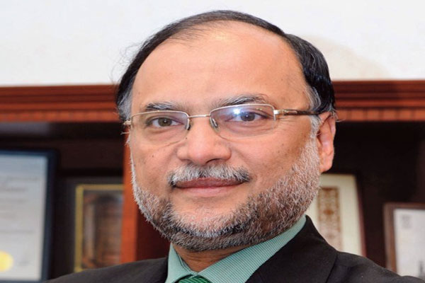 ہمیں اپنے مستقبل سے خوفزدہ نہیں ہونا چاہیے،احسن اقبال