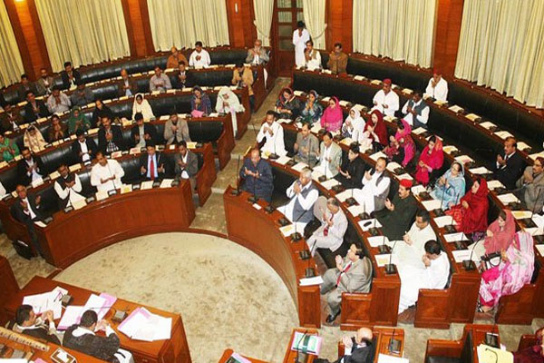 سندھ اسمبلی :رینجرز اختیارات کے ایشو پر اپوزیشن کا احتجاج