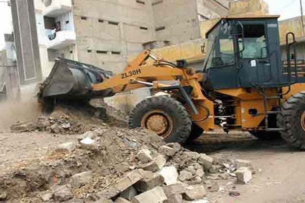 سکھر :تجاوزات کیخلاف آپریشن ،کئی دکانیں مسمار