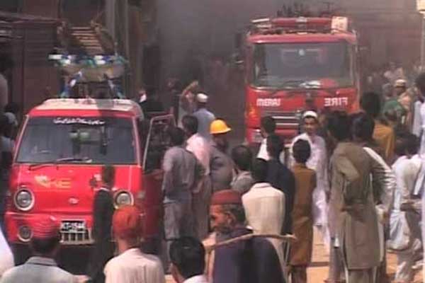 کراچی :بھنگوریہ فیکٹری آتشزدگی پر قابوپالیا گیا