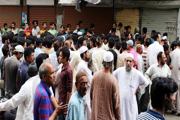 کراچی :پانی کی عدم فراہمی ،شہریوں کا احتجاج