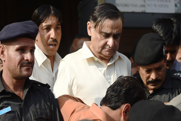 عدالت کا ڈاکٹرعاصم کوطبی سہولیات فراہم کرنے کا حکم