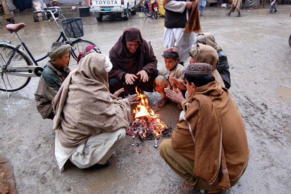 ملک کے بالائی علاقوں میں خون جما دینے والی سردی برقرار