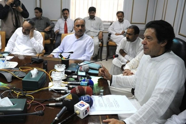 تحریک انصاف کی پارلیمانی پارٹی کا اجلاس جاری