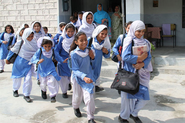 کراچی:موسم سرما کی چھٹیوں کےبعدتعلیمی ادارےکھل گئے