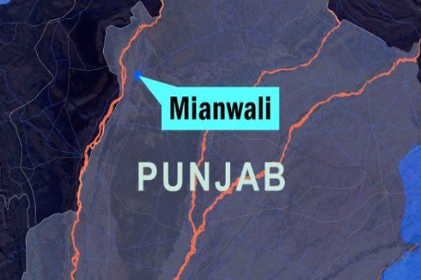 کینسر کے مرض میں مبتلا بچی حکومتی امداد کی منتظر