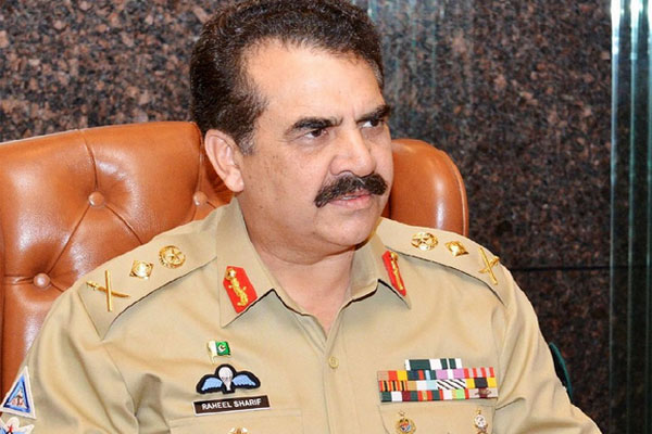 آرمی چیف راحیل شریف کا باچا خان یونیورسٹی کا دورہ