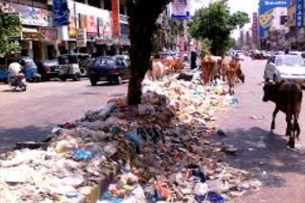 کراچی : کچرے کے ڈھیر ،شہریوں کی مشکلات میں اضافہ