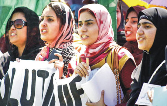 بہاو الدین زکریہ یونیورسٹی ،طلباءکا مطالبات کے حق میں مظاہرہ