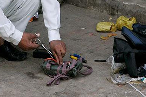 پشاور: پل کے نیچے نصب بم ناکارہ بنا دیا گیا