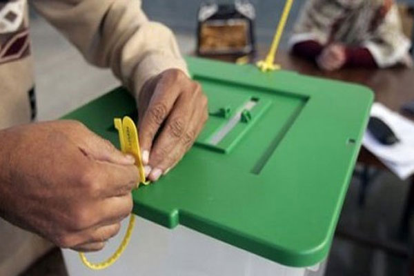 خیبر پختونخوا کے تیئس اضلاع میں انتخابات کا وقت شروع