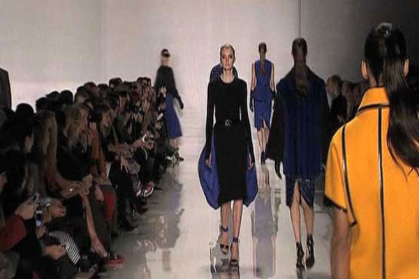 نیویارک میں رنگا رنگ فیشن ویک جاری