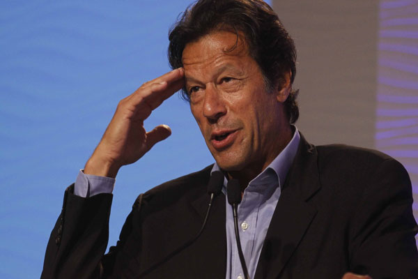 نواز شریف چلتے چلتے دستی بم پر لات ماردیتے ہیں،عمران خان