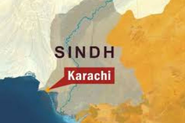 کراچی :کالج اور اسکو ل پر دستی بموں سے حملہ