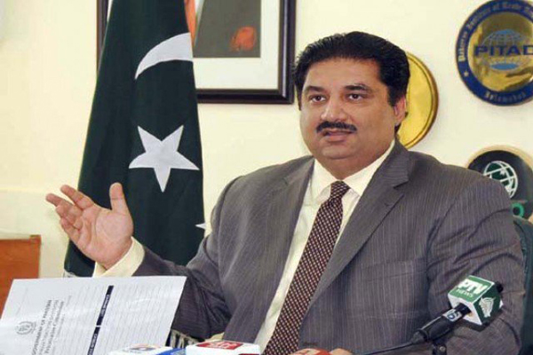 اداروں کی نجکاری سے خزانے کا بوجھ کم ہوگا،وزیرتجارت