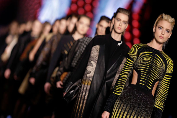 اٹلی میں میلان فیشن ویک جاری