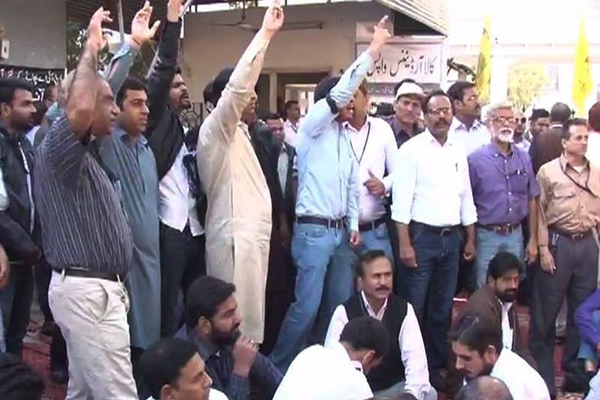 پی آئی کے لاپتہ ملازمین گھر پہنچ گئے