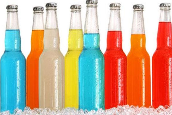 کولڈرنک پینے والے ہو جائیں ہوشیار،ورنہ ہو سکتے ہیں بیمار۔۔