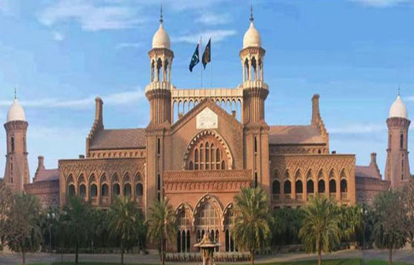 لاہورہائیکورٹ نے حسان نااہلی کیس میں وکلاءکو طلب کرلیا