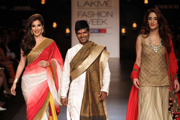 بھارتی فلم نگری میں لیک می فیشن ویک کی رنگینیاں جاری