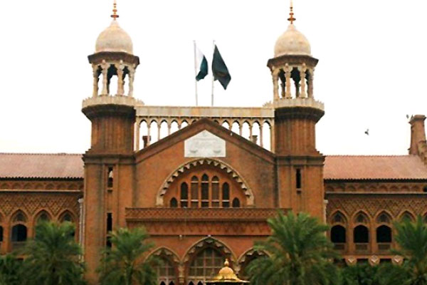 لاہوہائیکورٹ :اورنج لائن منصوبہ کیس،دو ججز کا سماعت سے انکار