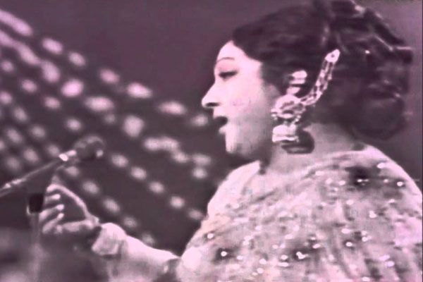 آج معروف گلوکارہ مالا بیگم کی برسی منائی جارہی ہے