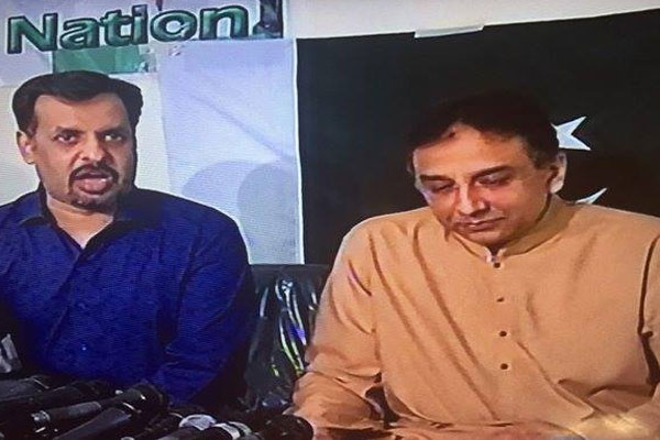 مصطفی کمال نے متحدہ کوایک بار پھرکلین بولڈ کردیا
