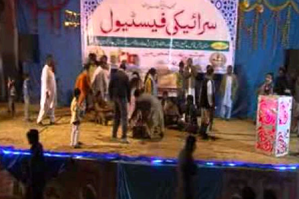 ملتان : آج تیسرا سالانہ سرائیکی اجرک ڈے منایا جارہا ہے