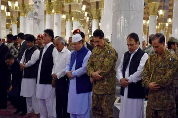 وزیراعظم کی جنگی مشقوں میں شرکت کےبعد مدینہ منورہ آمد