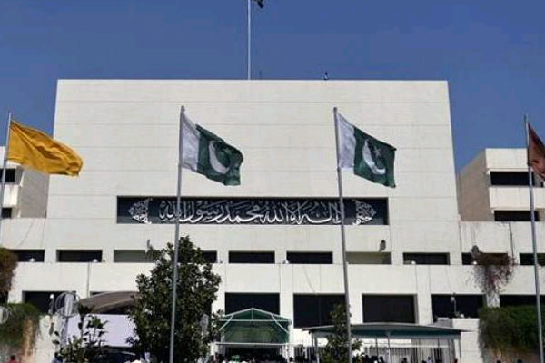 راکے افسر کی گرفتاری،اراکین پارلیمنٹ کا ٹھوس ایکشن کا مطالبہ