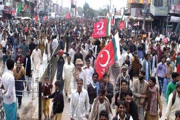فیصل آباد:پاور لومز مزدوروں کا دھرنا پانچویں روز بھی جاری