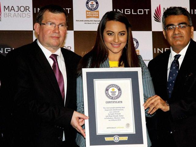 سوناکشی نے ایسا کیا کردکھایا کہ ریکارڈ بنا لیا