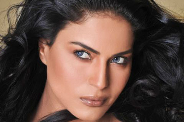 گلوکاری جب پڑنے لگی بھاری، تو شروع کر دی اداکاری