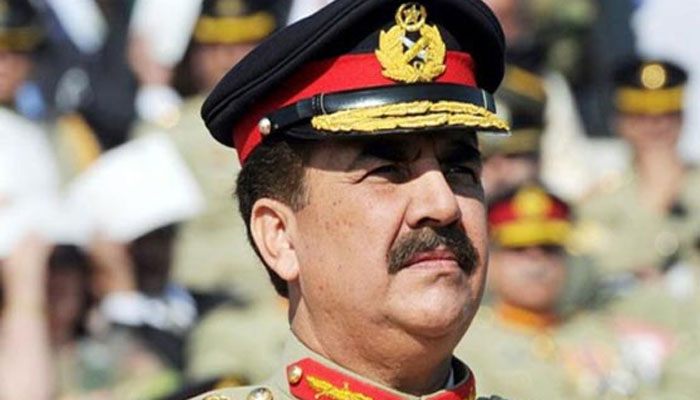 آرمی چیف نے12 افسران کوکرپشن کے الزام میں برطرف کردیا