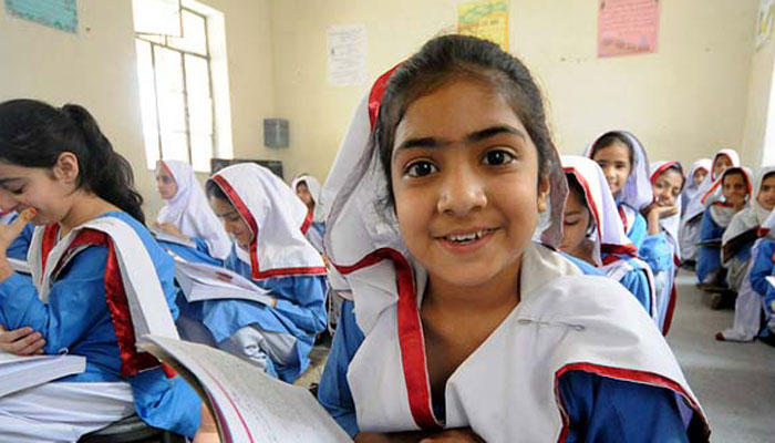 خضدار :اسکول میں اسپرے سے درجنوں طالبات بے ہوش